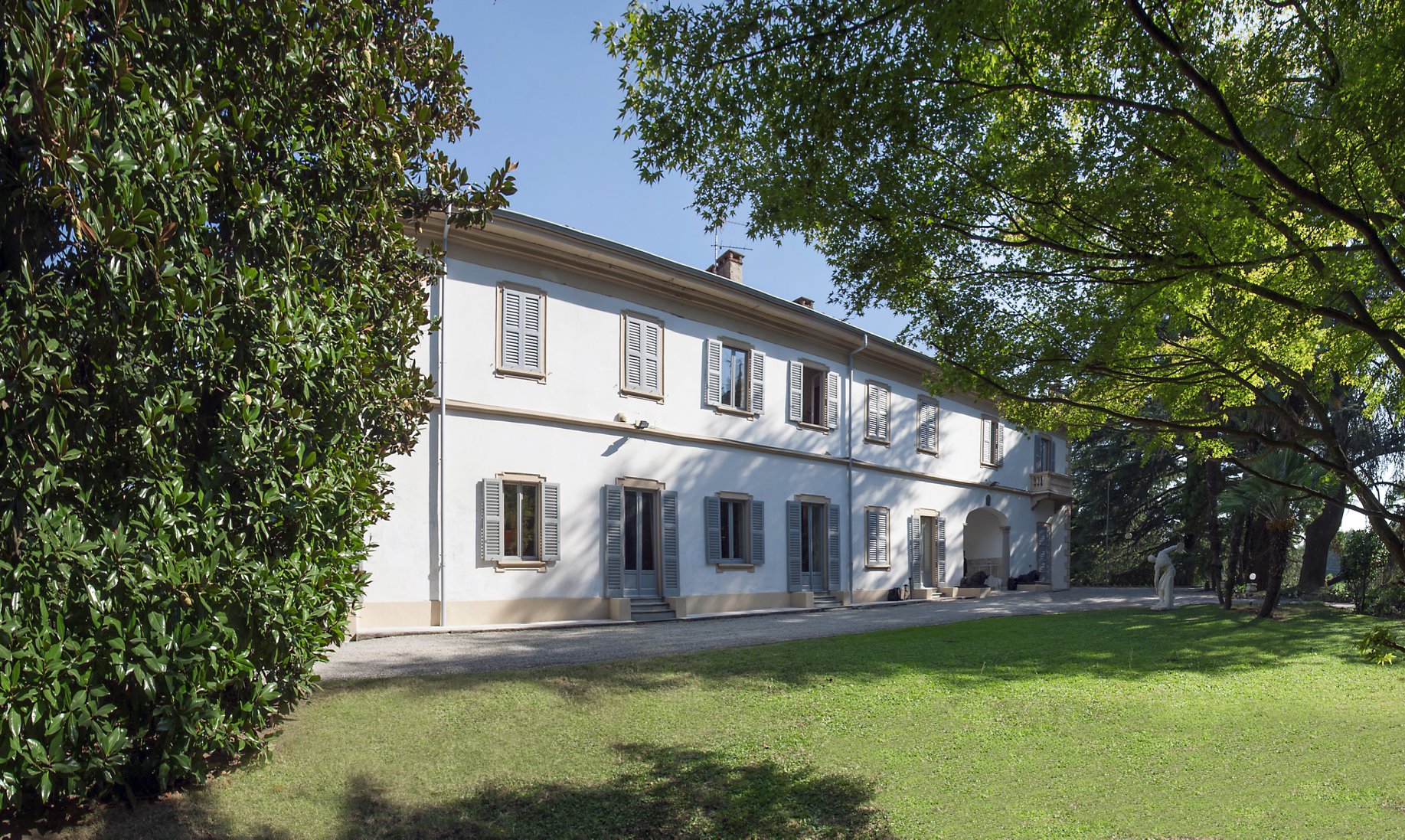 Villa In Brianza